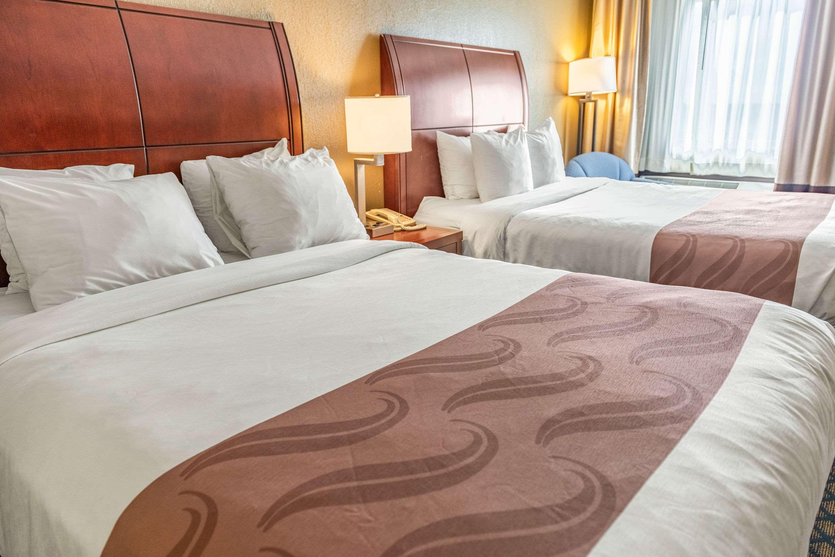 Quality Inn & Suites Seville Eksteriør billede