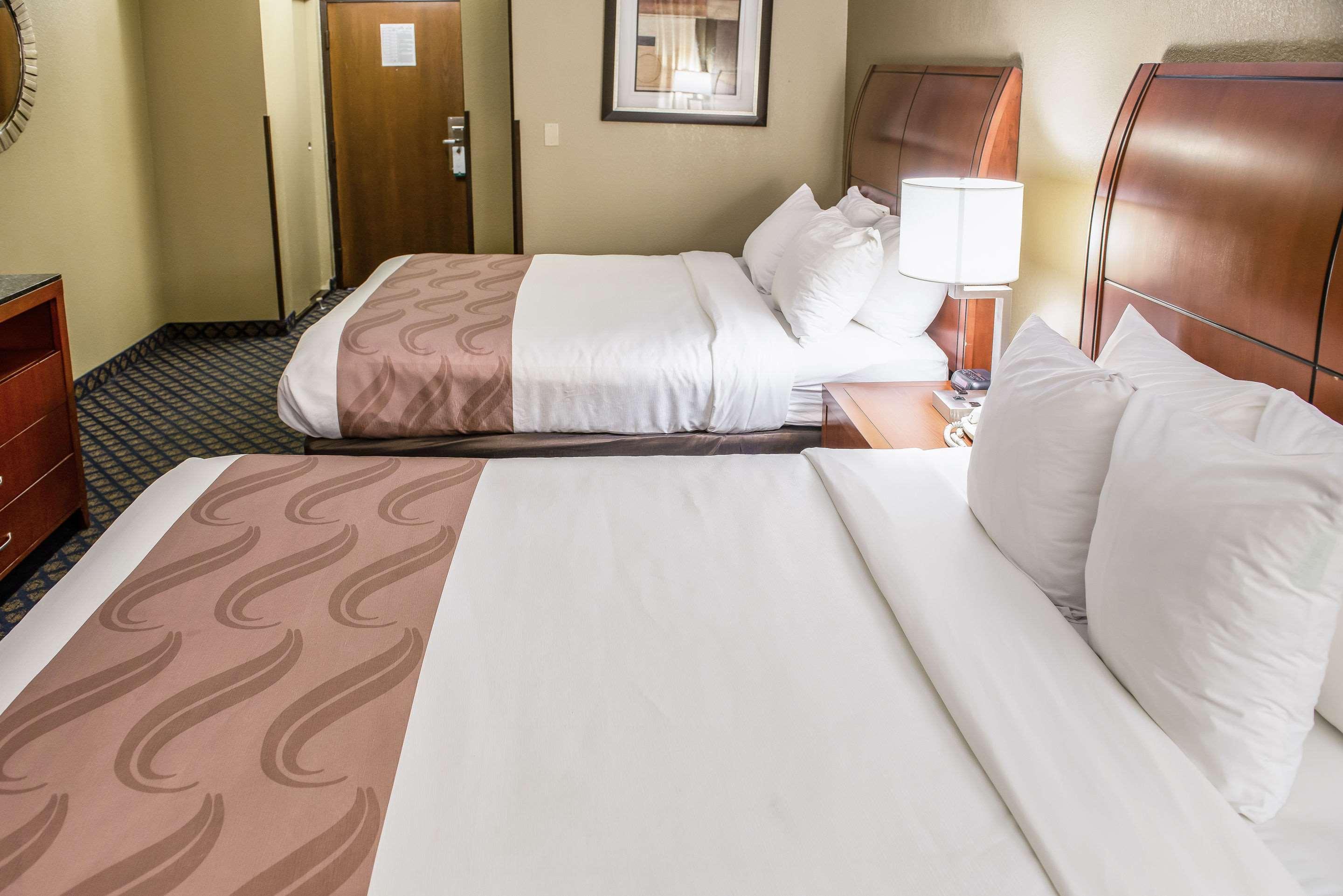 Quality Inn & Suites Seville Eksteriør billede