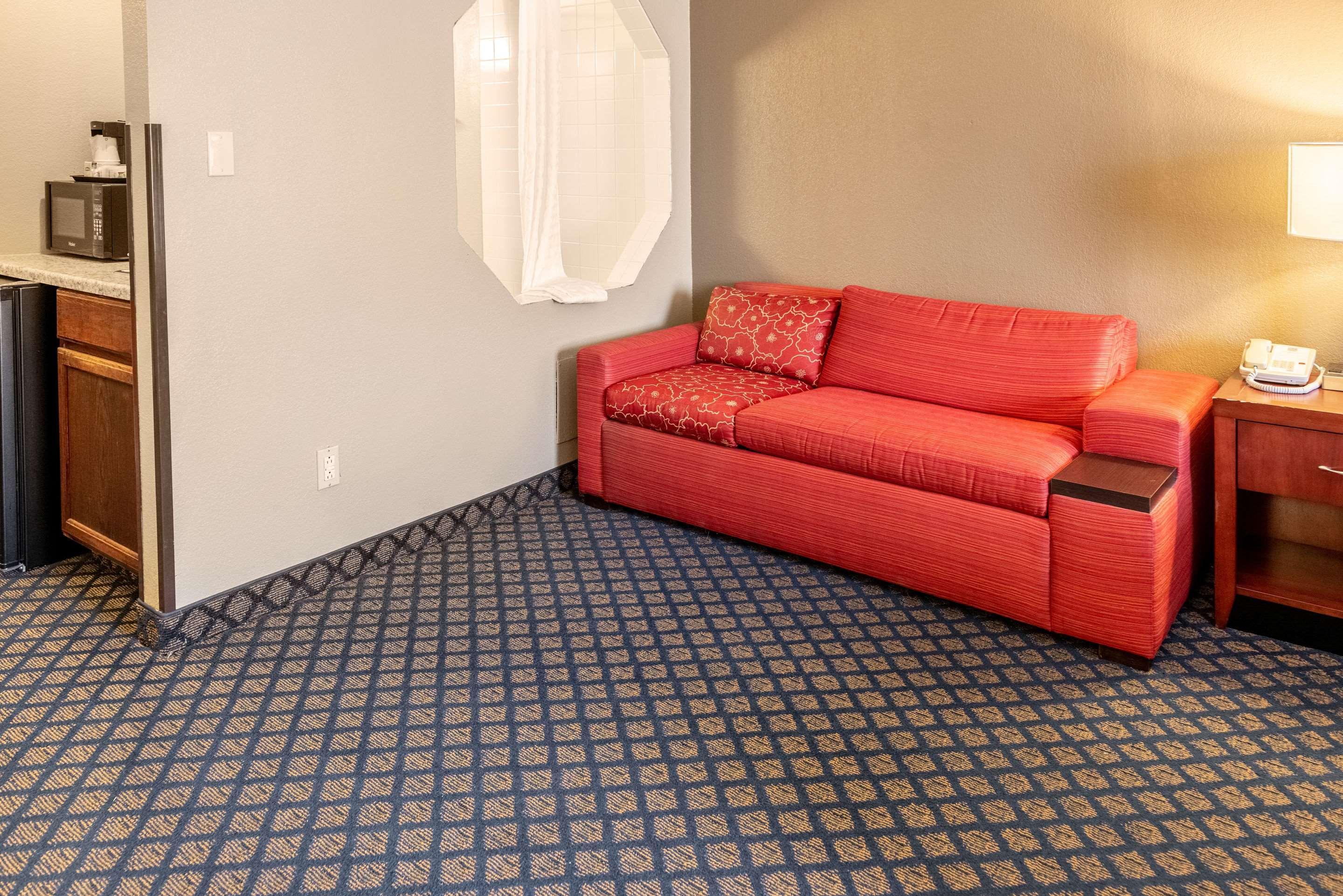 Quality Inn & Suites Seville Eksteriør billede
